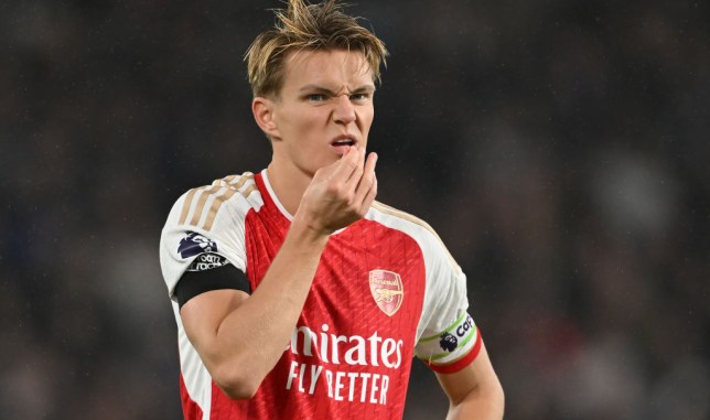 Mikel Arteta Oo Kashifay Sababtii Uu Martin Odegaard Ku Seegay Kulankii Newcastle.