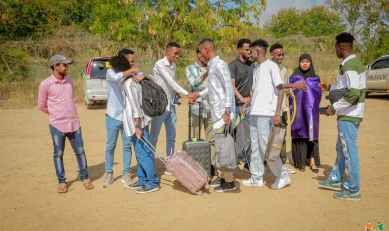 Kooxda Ciyaaraha Baysom Oo Ciyaartoy Cusub kala Timid Magaalada Muqdisho.