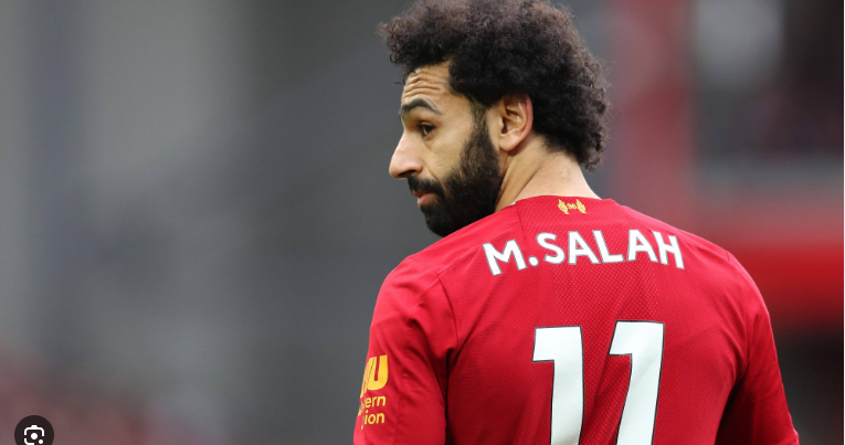 Mohamed Salah Oo Doonayo in Uu Sii Joogo Kooxda Liverpool